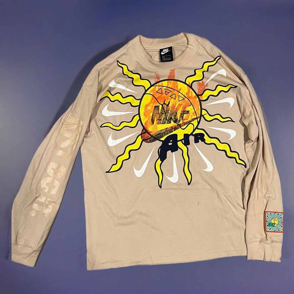 Nike Air Sunburst Graphic Long Sleeve Tee - Size L